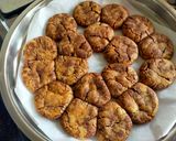 A picture of step 4 of Marble Cookies.