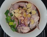 Foto langkah ke 5 dari resep Ayam Hongkong dan Sambal Jahe.