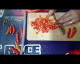 Foto langkah ke 3 dari resep Sambel bawang goreng | Bawang Goreng Pedas | kriuk tahan lama.
