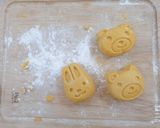 Hình bước làm 4 của món Bánh bí đỏ hấp