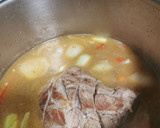 Foto del paso 3 de la receta: Cabeza de lomo de cerdo en su jugo con verduras (olla express)
