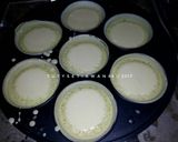 Foto langkah ke 6 dari resep Martabak Manis Mini.