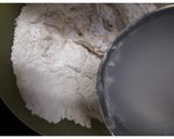 A picture of step 2 of Egg Pizza (without oven).