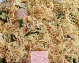 Foto langkah ke 8 dari resep Bakmi Goreng.