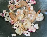 Foto langkah ke 3 dari resep Tomyam seafood.