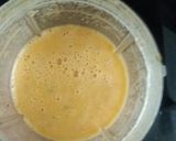 A picture of step 1 of Tomato Meggi soup.