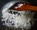 A picture of step 2 of Chicken veggies macroni.
