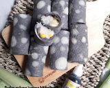Foto langkah ke 7 dari resep Dadar gulung jagung hitam putih.