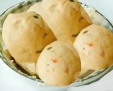 A picture of step 3 of Paruppu billai.