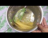 Foto langkah ke 3 dari resep Muffin pisang coklat tanpa mixer.