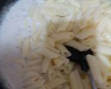 A picture of step 7 of Pasta alfredo.