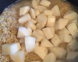 A picture of step 3 of Bulgur pilaf with potatoes.