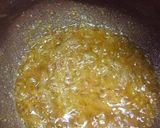 A picture of step 3 of Alu palak.