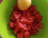 A picture of step 1 of Apple and Watermelon Juice.