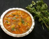 भंडारे वाले आलू की सब्जी और हॉट शेप पूरी(bhandarewale aloo ki sabji recepie in hindi) रेसिपी चरण 2 फोटो