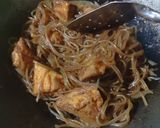 Foto langkah ke 5 dari resep Semur Mie Soun Mix Tahu.