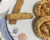 A picture of step 1 of Potatoes bread sticks.