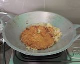 Foto langkah ke 3 dari resep Telur Dadar Sayur.