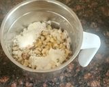 A picture of step 2 of Lobia Chilla.