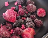 Foto del paso 2 de la receta: Crepas de suero con salsa de frutos rojos