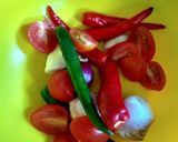 Gambar langkah 3 resipi Terung Bakar Telur Sambal Mentah.