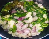 Foto langkah ke 4 dari resep Ikan Asin Jambal, lenca dan Pete Cabe Ijo.