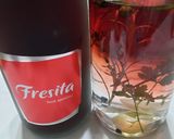 Foto del paso 5 de la receta: Vinagre de Fresita o Strawbery