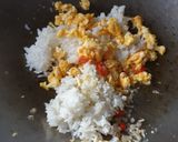 Foto langkah ke 2 dari resep Nasi Goreng Kampung.