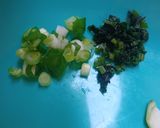 Foto langkah ke 3 dari resep MPASI Sayur bening oyong telur puyuh.