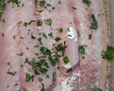 Foto del paso 1 de la receta: Filete de pescado (pescadilla) con salsa de verdeo y vegetales