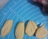 Foto langkah ke 7 dari resep Karipap Pusing Khas Malaysia.