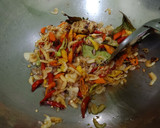 Foto langkah ke 5 dari resep Pare Belut Masak Santan Nyemek.