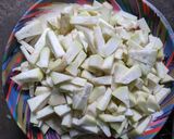 চিংড়ি দিয়ে লাউঘন্ট (chingri diye lau ghonto recipe in Bengali) রেসিপির ধাপ 1 ছবি