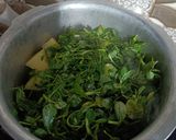 A picture of step 1 of Methi beans.