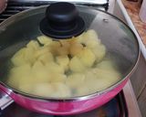 Foto langkah ke 2 dari resep Salted potatoes.