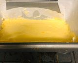 A picture of step 4 of Hidden heart raspberry cake.