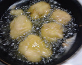 Foto del paso 5 de la receta: Buñuelos de pollo cocido macerado