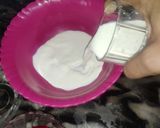 स्ट्रॉबेरी मिल्क शेक (strawberry milkshake recipe in hindi) रेसिपी चरण 2 फोटो