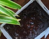 A picture of step 5 of Fudgy Chocolate Brownies.