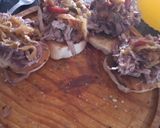 Foto del paso 5 de la receta: Tostadas con cerdo y arroz 😋😋😃