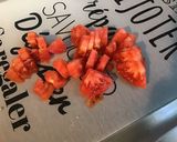 Une image de l'étape 1 de Salade de concombre aux tomates,olives et fromage frais.