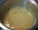 Foto del paso 2 de la receta: Espaguetis a la pimienta verde