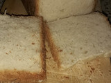 હોમમેડ બ્રેડ (Homemade Bread Recipe In Gujarati)