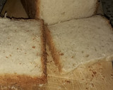 હોમમેડ બ્રેડ (Homemade Bread Recipe In Gujarati) રેસીપી સ્ટેપ4ફોટો