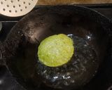 A picture of step 4 of Palak Masala Jowar Poori.