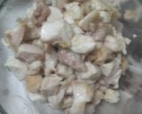 Foto langkah ke 1 dari resep Oseng Ayam Cabe Bawang.