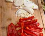 Foto del paso 2 de la receta: Pollo a la portuguesa