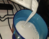 Foto del paso 3 de la receta: Panna cotta de coco con coulis de jamaica y mezcal oaxacaqueño