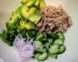 รูปขั้นตอนการทำที่ 3 ของ Avocado Tuna Salad
