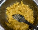 Foto langkah ke 1 dari resep Bolu Pisang 1 Telur No Mixer.